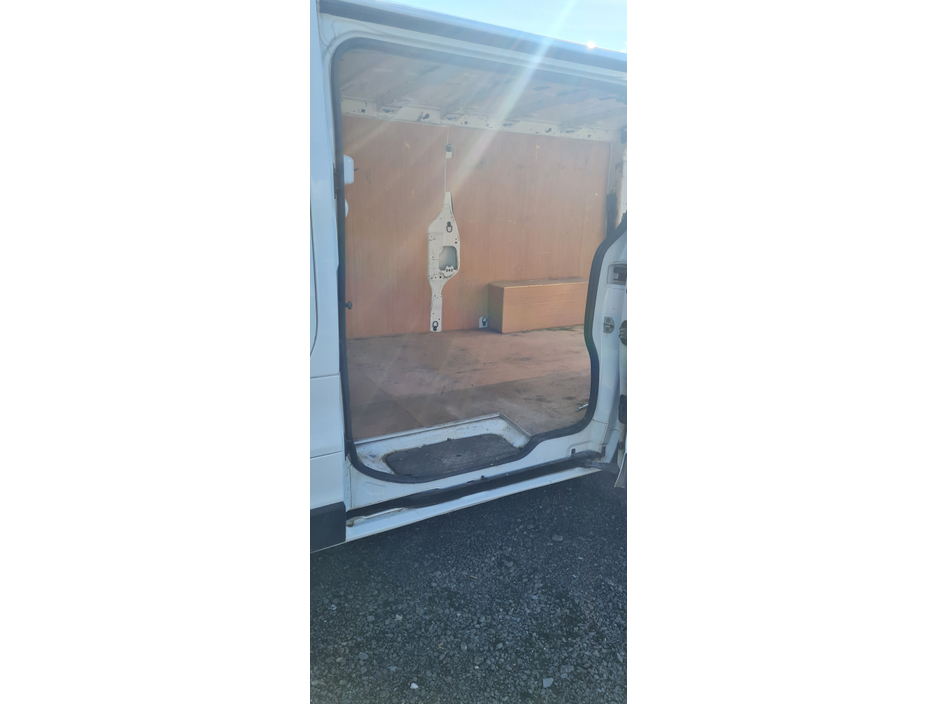 2019 Renault Trafic LL29 DCI 120 BUSINESS 3 €15,700