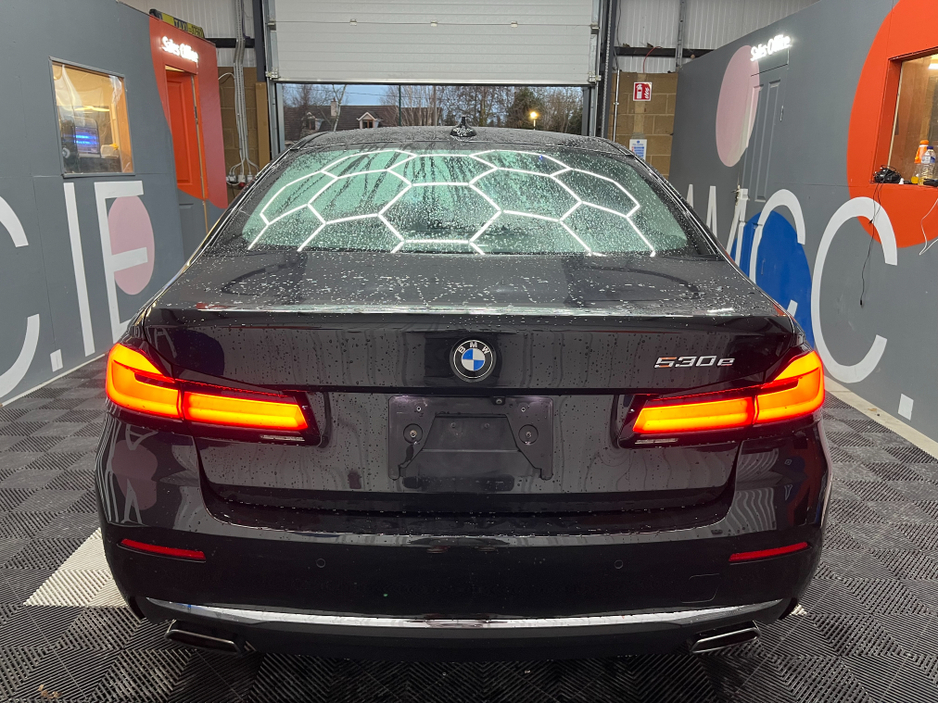 2020 BMW 5 Series €32950 2020 BMW 530E LUXURY EDITION JOY+ 2.0 AUTOMATIC / CRUISE CONTROL / 360° PARKING CAMERA / ELECTRIC MEMORY & HEATED SEATS / HEATED REAR SEATS / AMBIENT LIGHTS €32,950