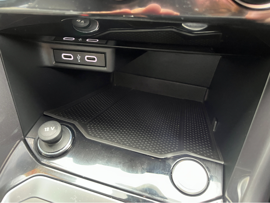 2021 Volkswagen T-Roc - image 18