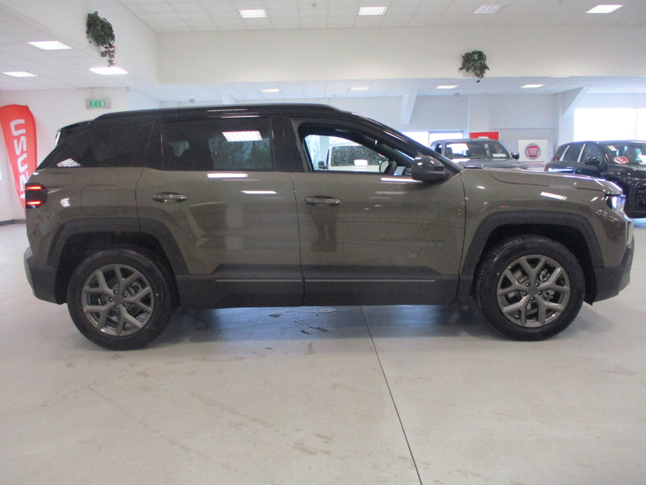 2026 Jeep Compass - image 8