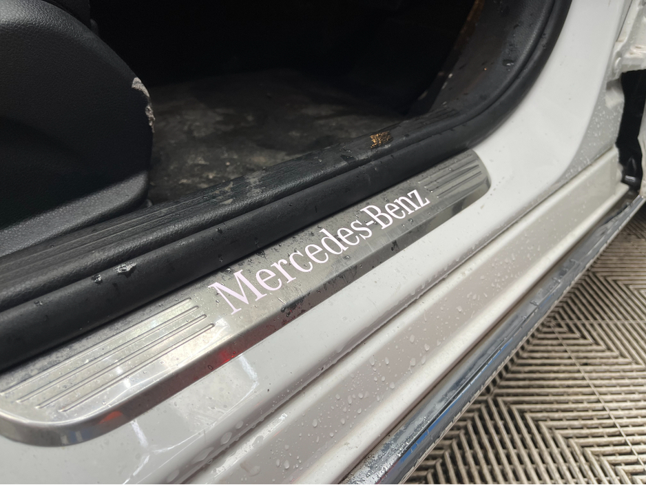 2016 Mercedes-Benz C Class €19950 2016 MERCEDES-BENZ AVANTGARDE 2.0 AUTOMATIC / CRUISE CONTROL / REVERSE CAMERA / ELECTRIC MEMORY & HEATED SEATS / PADDLE SHIFTERS AND MORE €19,950