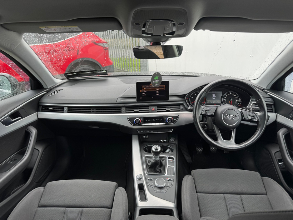 2016 Audi A4 - image 9