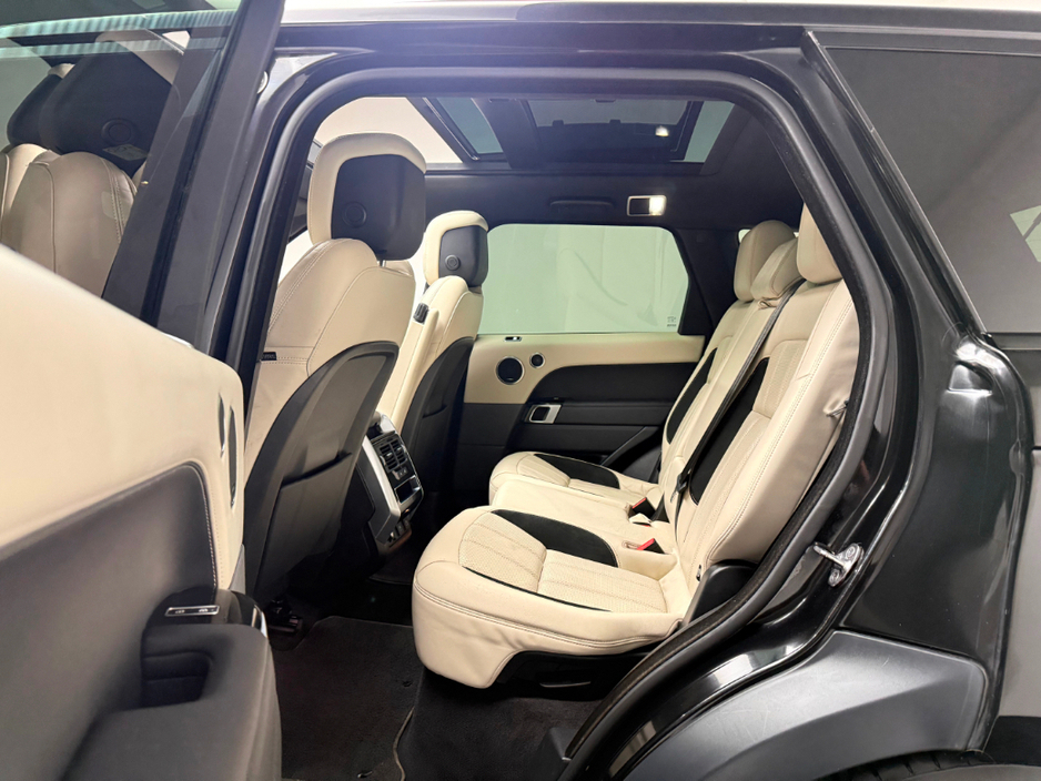 2021 Land Rover Range Rover Sport - image 12
