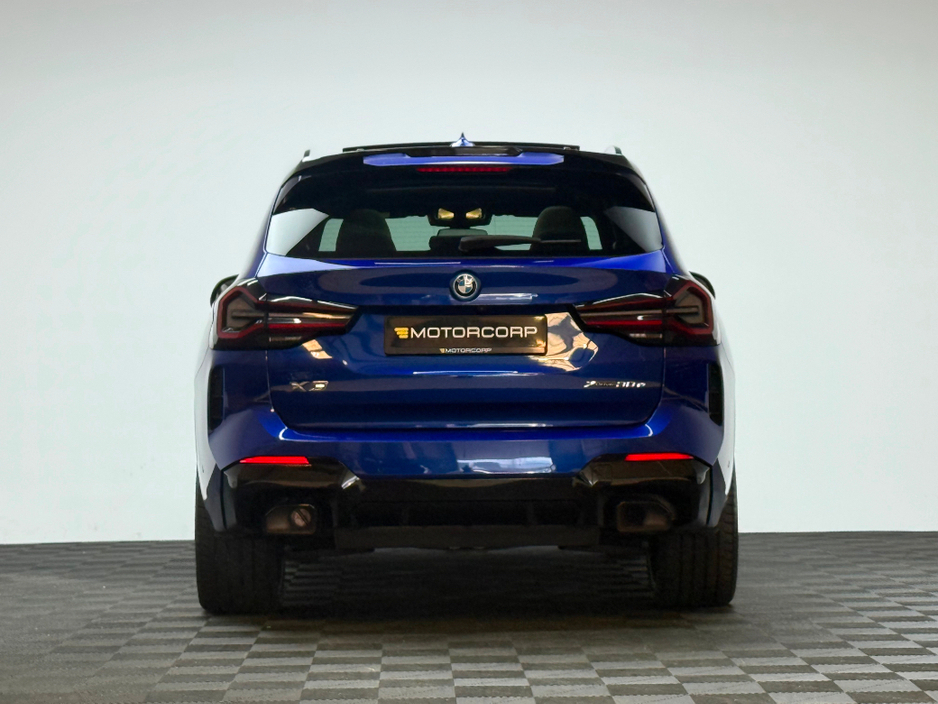 2022 BMW X3 - image 6