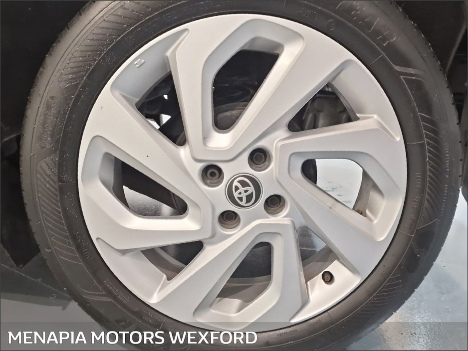 2023 Toyota Aygo X - image 10