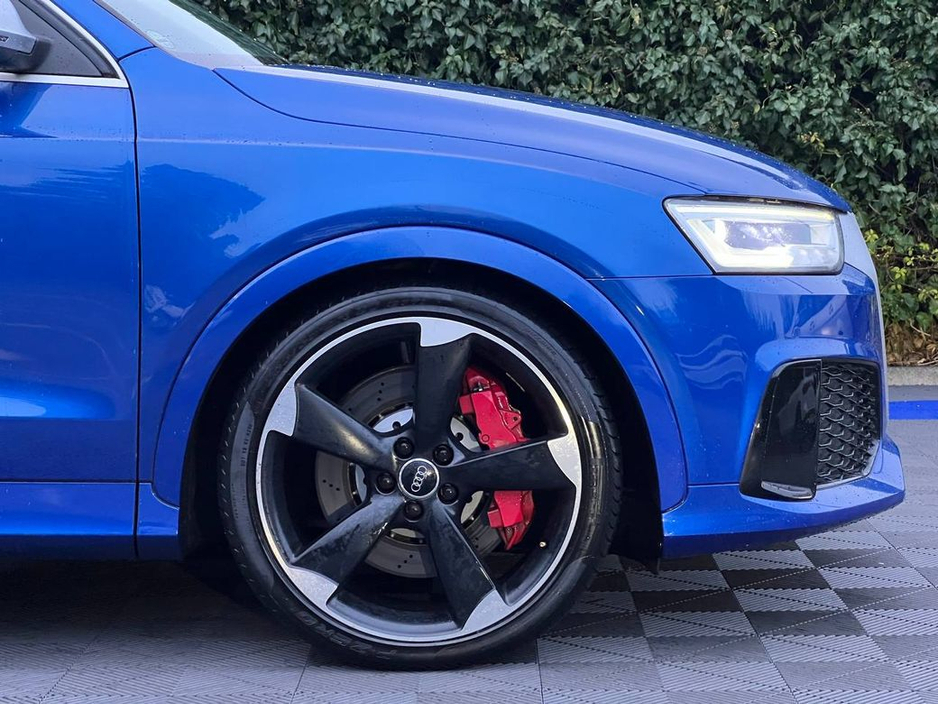 2015 Audi RS Q3 QUATTRO 2.5 TFSI // 340 BHP // BOSE SOUND SYSTEM // HEATED RS SPORT SEATS // BLUETOOTH MUSIC €33,950