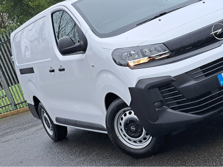 2026 Opel Vivaro KOMFORT L2H1 1.5TD 120BHP