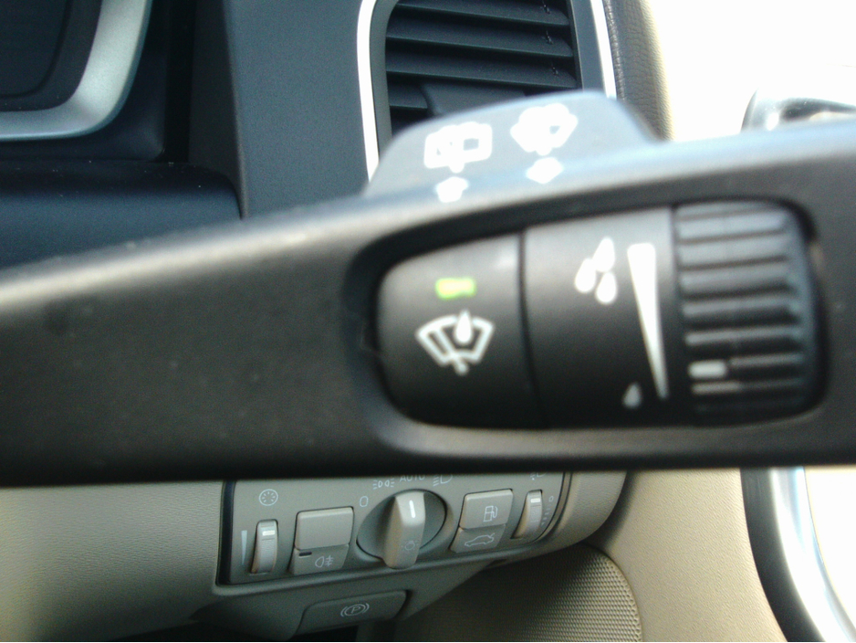 2015 Volvo XC60 D4 FWD SE GT 5DR AUTO * FSH * NCT 05/27 €17,495