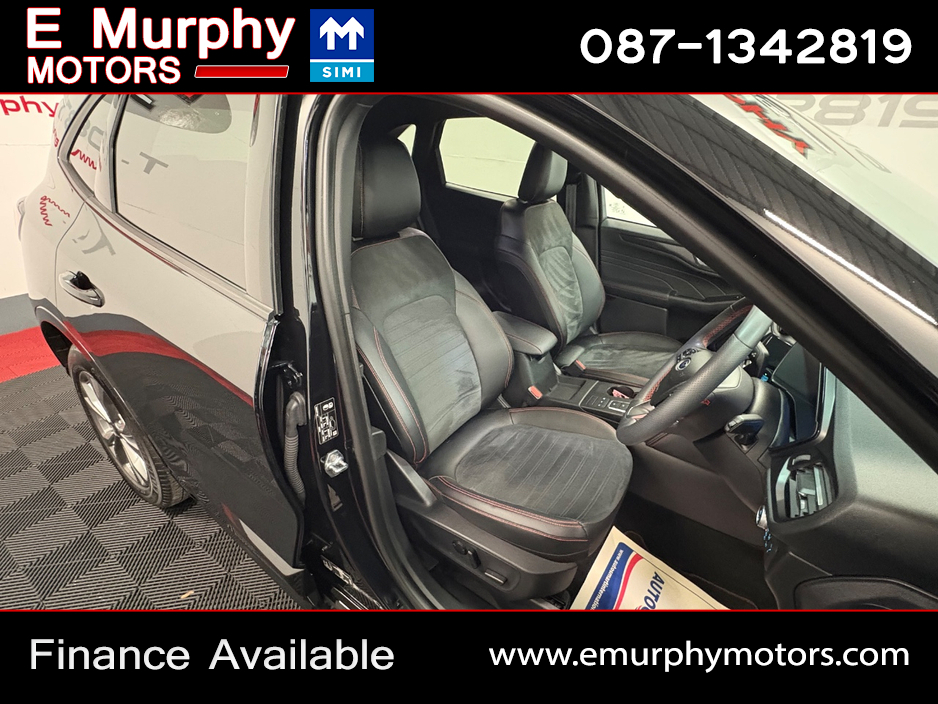 2022 Ford Kuga - image 9