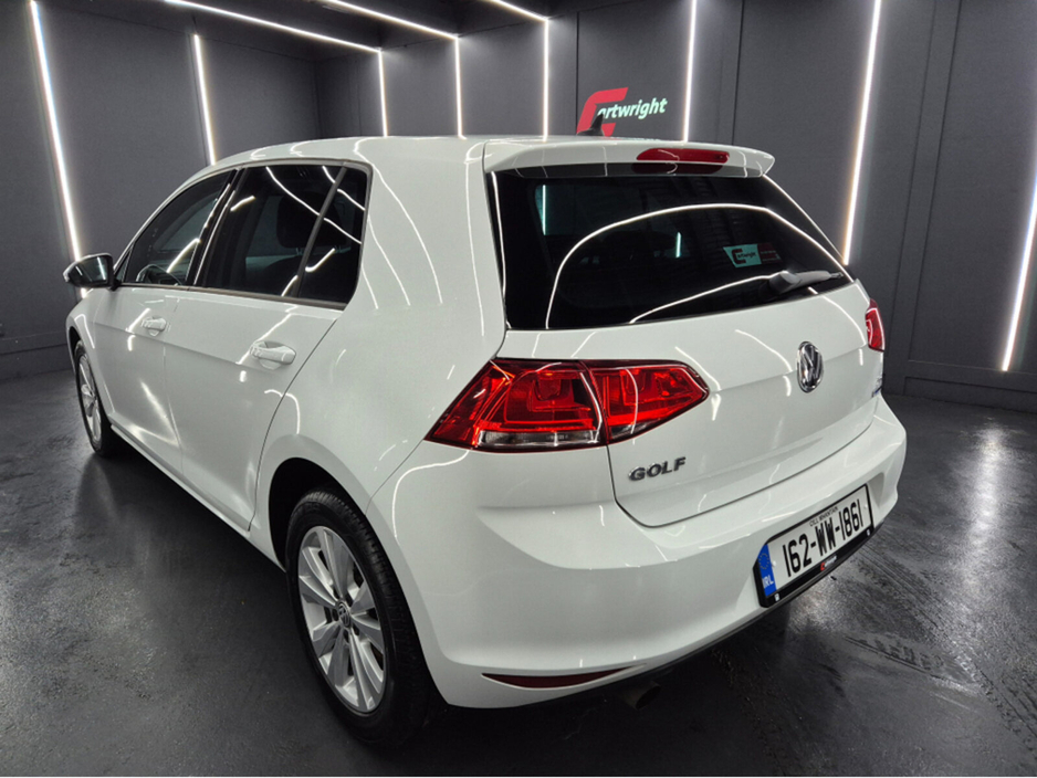 2016 Volkswagen Golf - image 17