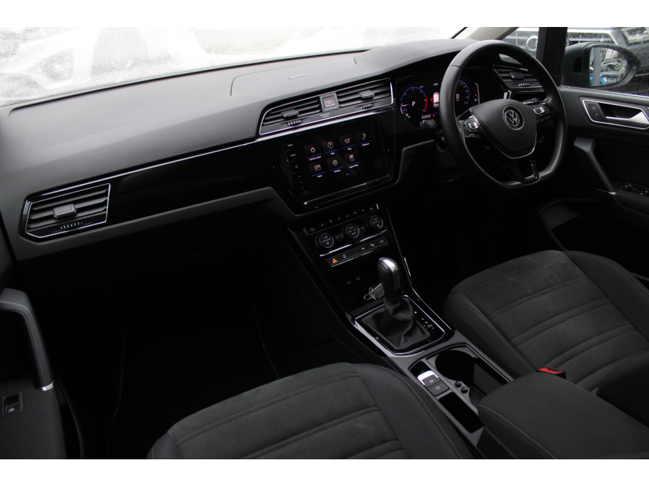 2021 Volkswagen Touran 2.0TDI HIGHLINE PLUS AUTO PAN ROOF  // UPGRADED ALLOYS // STUNNING CAR // BUY WITH CONFIDENCE AA AND SIMI APPROVED DEALER 2026 // FINANCE ARRANGED // ALL TRADE INS WELCOME // WELL WORTH VIEWING // €31,950