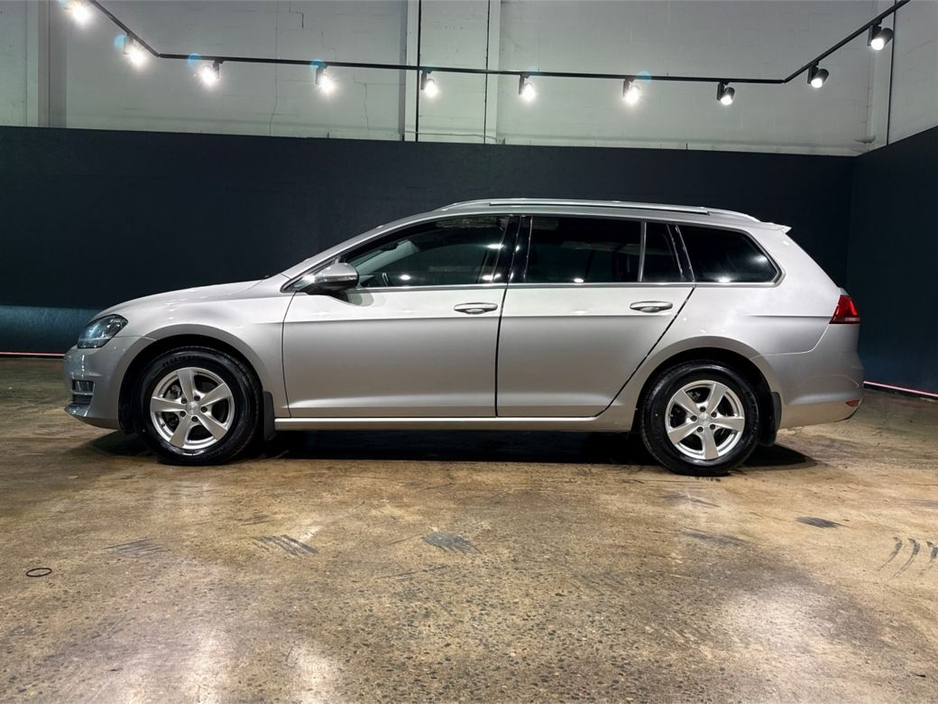 2017 Volkswagen Golf - image 6