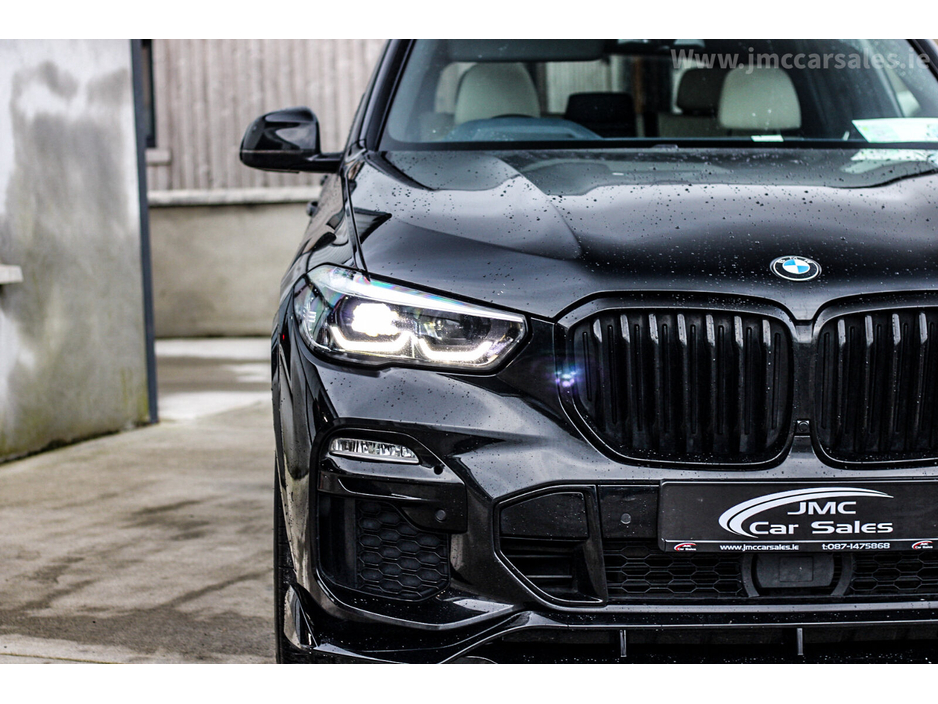 2021 BMW X5 - image 8