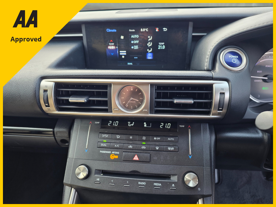 2015 Lexus IS 300 h * 2.5 PETROL/HYBRID * €13,900