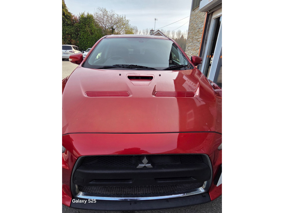 2010 Mitsubishi Lancer - image 5