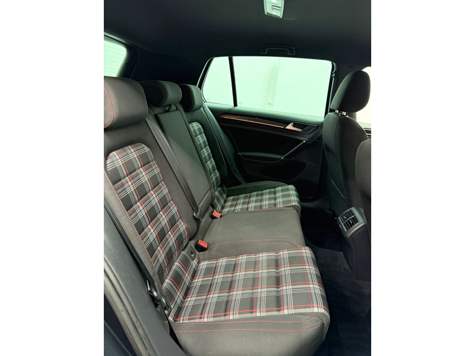2015 Volkswagen Golf 2.0 TSI GTI DSG €13,950