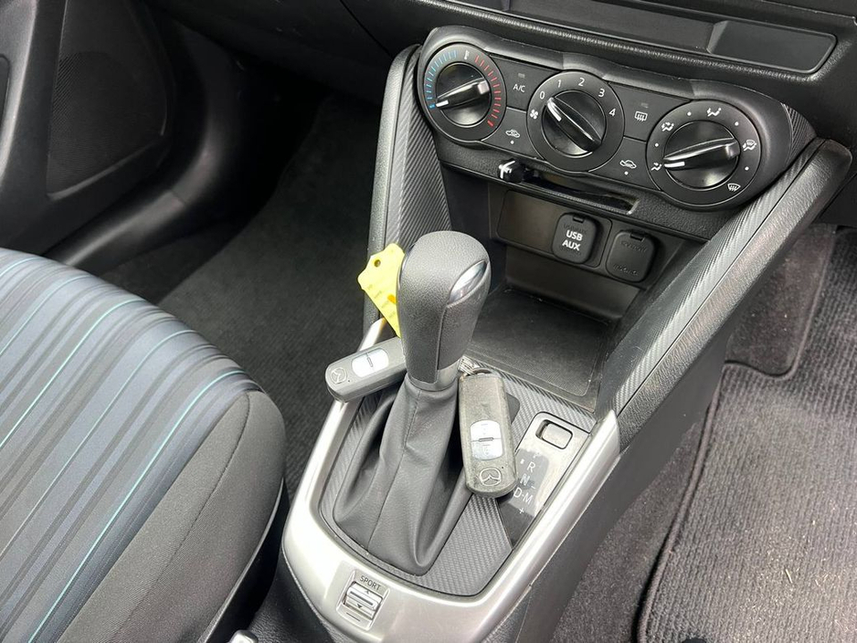 2016 Mazda Demio - image 11