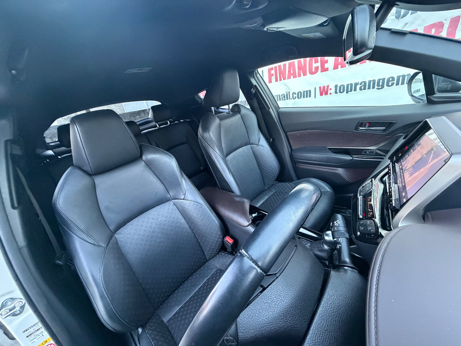 2018 Toyota C-HR 1.8 HYBRID SPORT €18,500