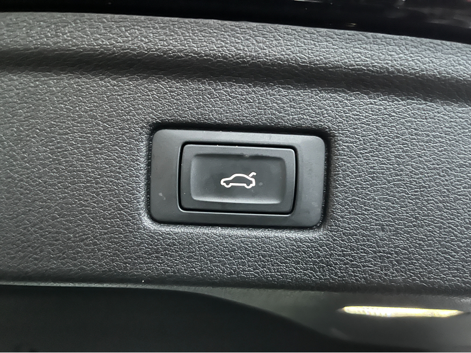 2019 Audi A5 S-LINE SPORTBACK 40 TFSI 190BHP //PANORAMIC GLASS ROOF//SAT NAV//CARPLAY//HEATED SEATS// €27,950