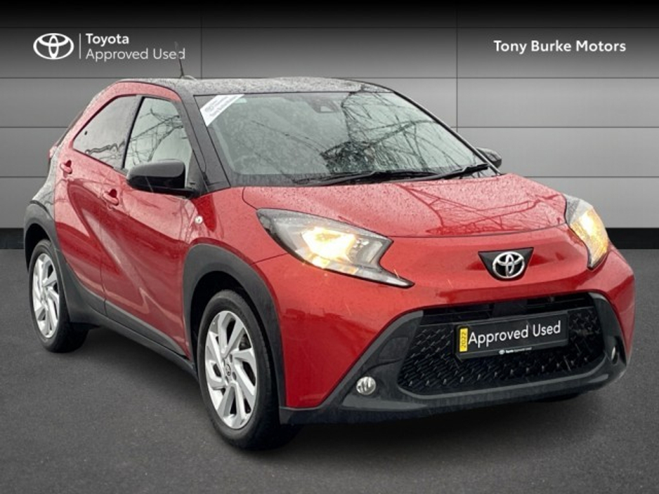 2021 Toyota Aygo X - Design - New Generation - 1.0i Petrol - 5dr - Superb Features - Great Value // Front Electric Windows // Rear Electric Windows // Electric Mirrors // Finger Tip Stereo Controls // Apple Carplay €15,899