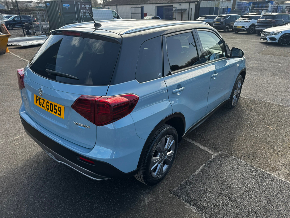 2019 Suzuki Vitara - image 10