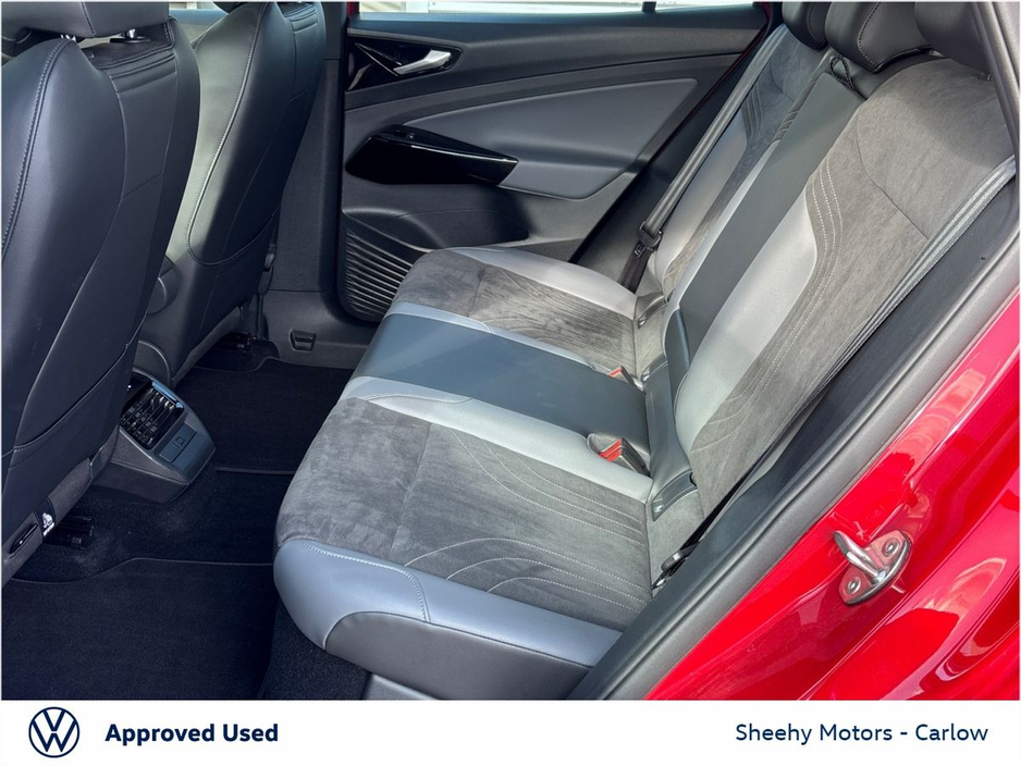 2023 Volkswagen ID.4 - image 7