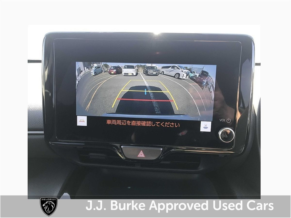 2024 Toyota Yaris - image 13