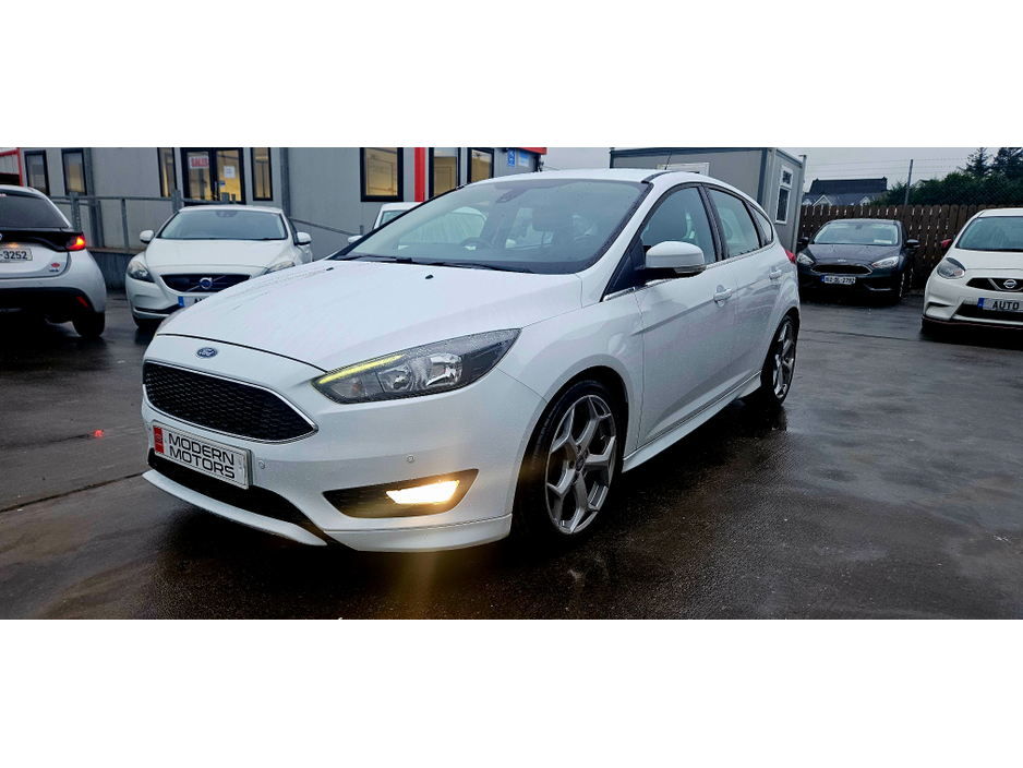 2016 Ford Focus ZETEC S 1.0 ECO 125BHP LOW MILES €9,750