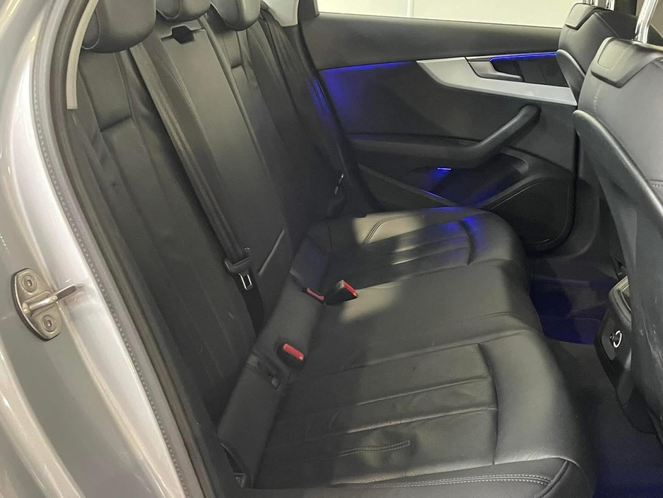 2019 Audi A4 - image 2