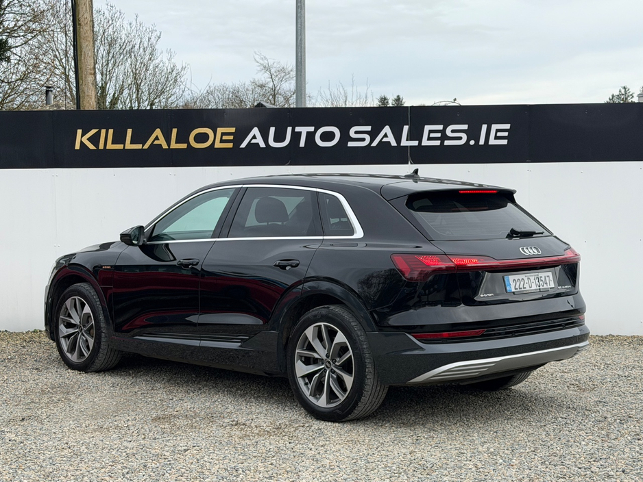 2022 Audi e-tron - image 5