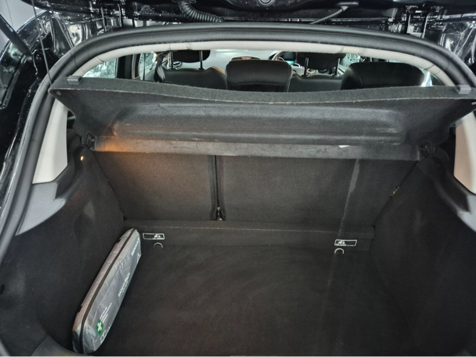 2018 Renault Clio - image 11