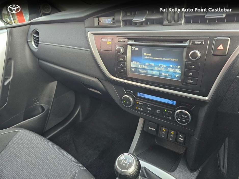 2015 Toyota Auris 1.33 5DR SOL 4DR €13,950