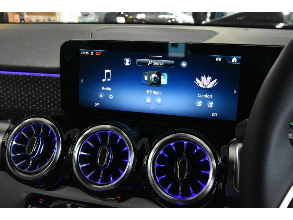 2026 Mercedes-Benz GLB - image 12