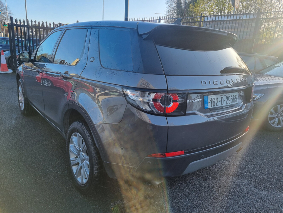 2016 Land Rover Discovery Sport - image 17