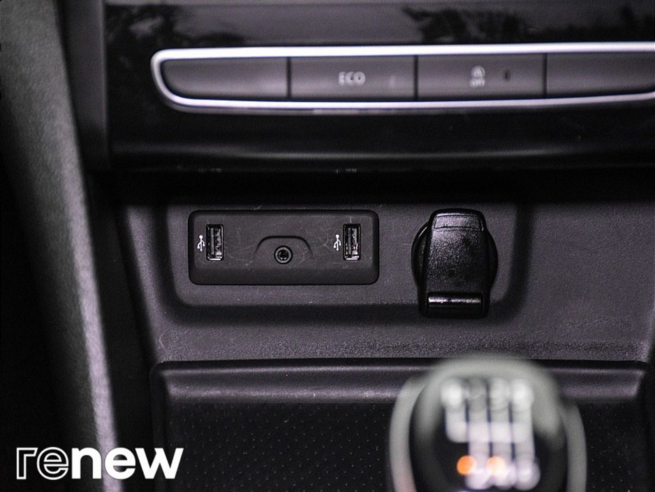 2021 Renault Megane 1.5 Blue dCi 115 Play GC €18,490