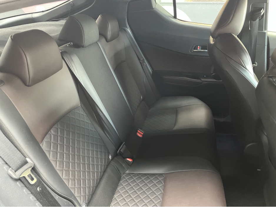 2019 Toyota C-HR - image 13