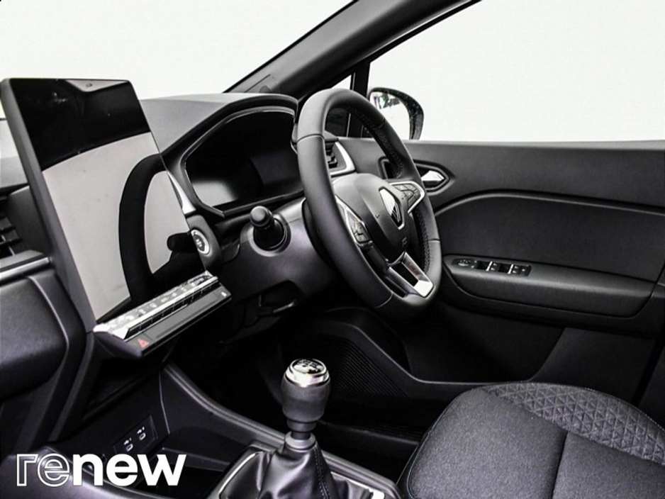 2026 Renault Captur - image 5