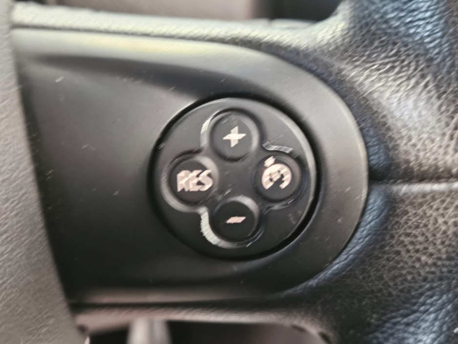 2014 MINI Countryman - image 9