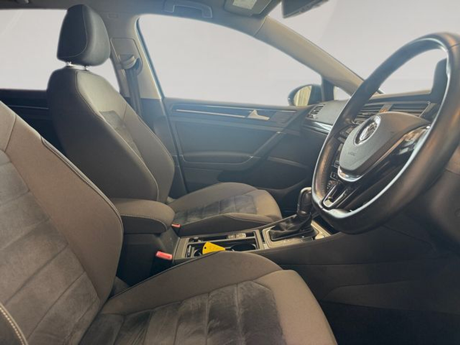 2015 Volkswagen Golf 1.4 TSI DSG 5DR 150HP Highline €12,750