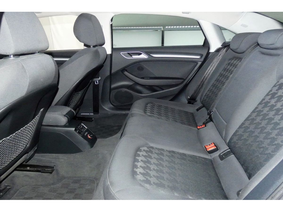 2015 Audi A3 - image 22