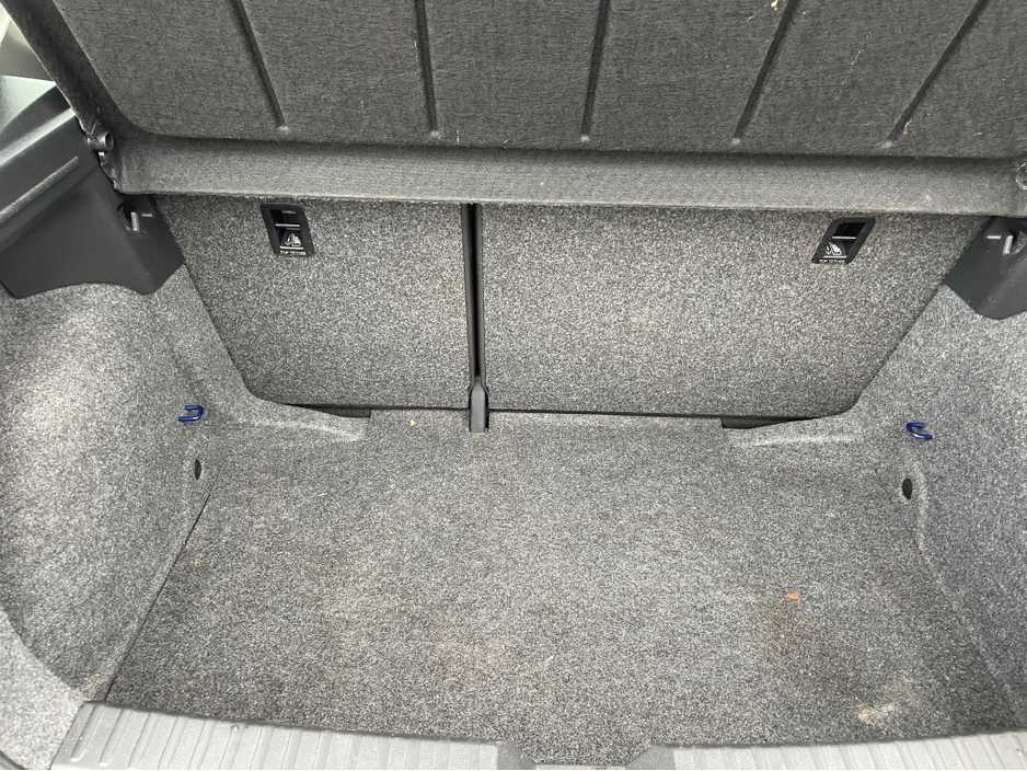 2016 Renault Clio - image 8