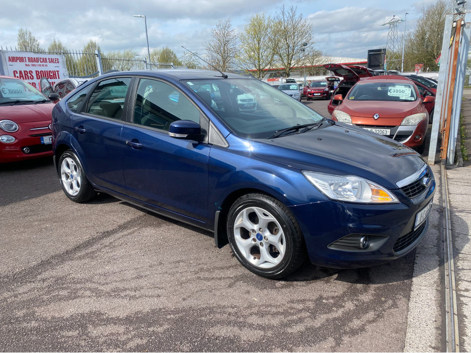 2011 Ford Focus - image 5