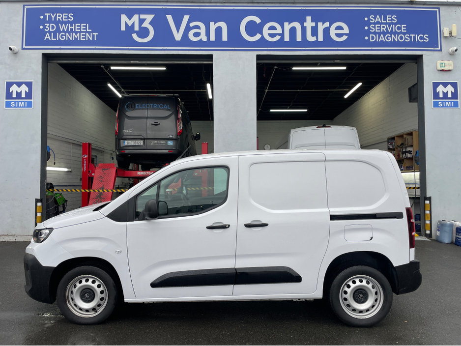 2024 Citroen Berlingo 2024 CITROEN BERLINGO ENTERPRISE B-HDI €21,995