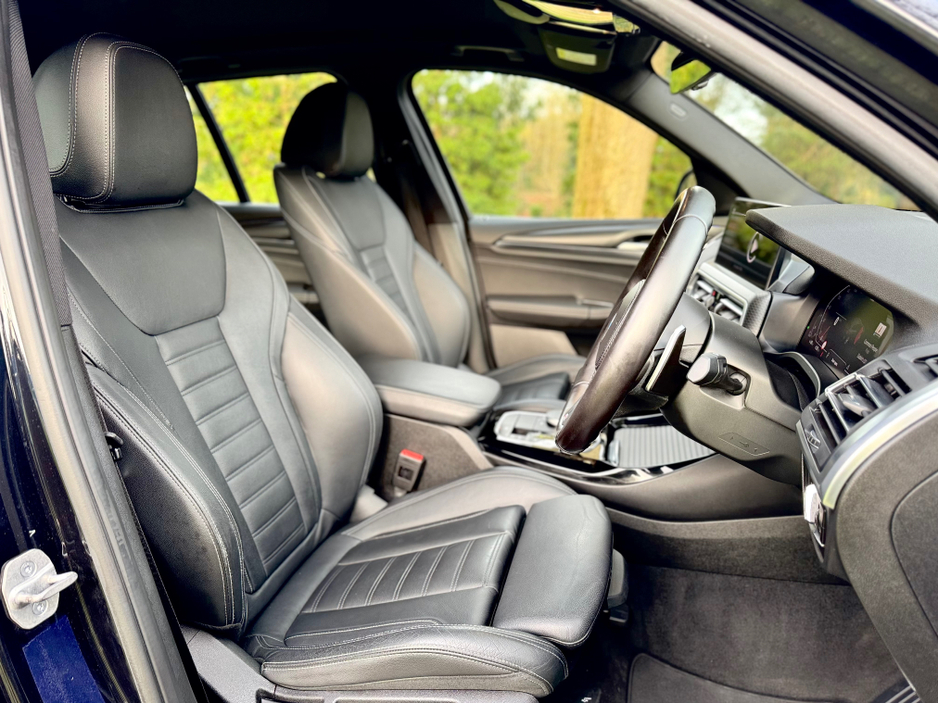 2022 BMW X3 - image 13