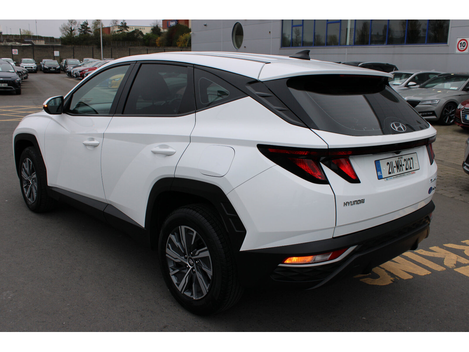 2021 Hyundai Tucson - image 3