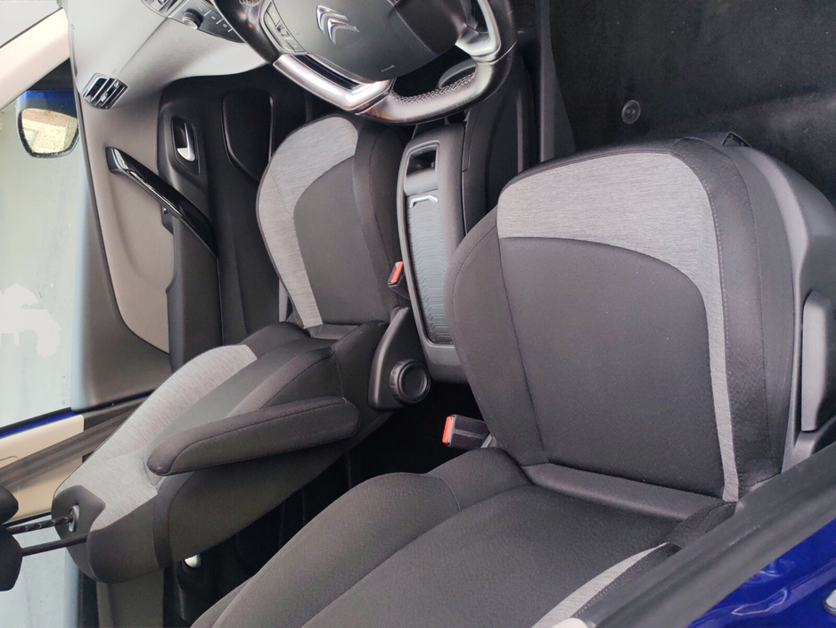 2017 Citroen Grand C4 Picasso - image 18