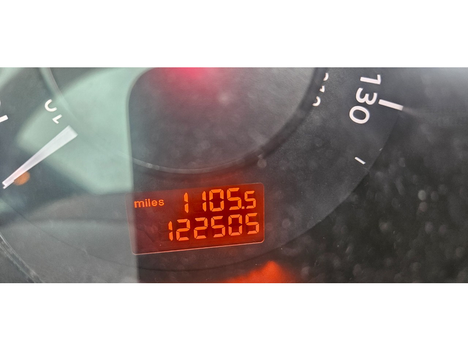 2016 Peugeot 5008 - image 24