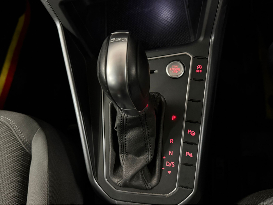 2018 Volkswagen Polo - image 25