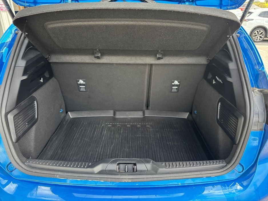2024 Ford Focus - image 12