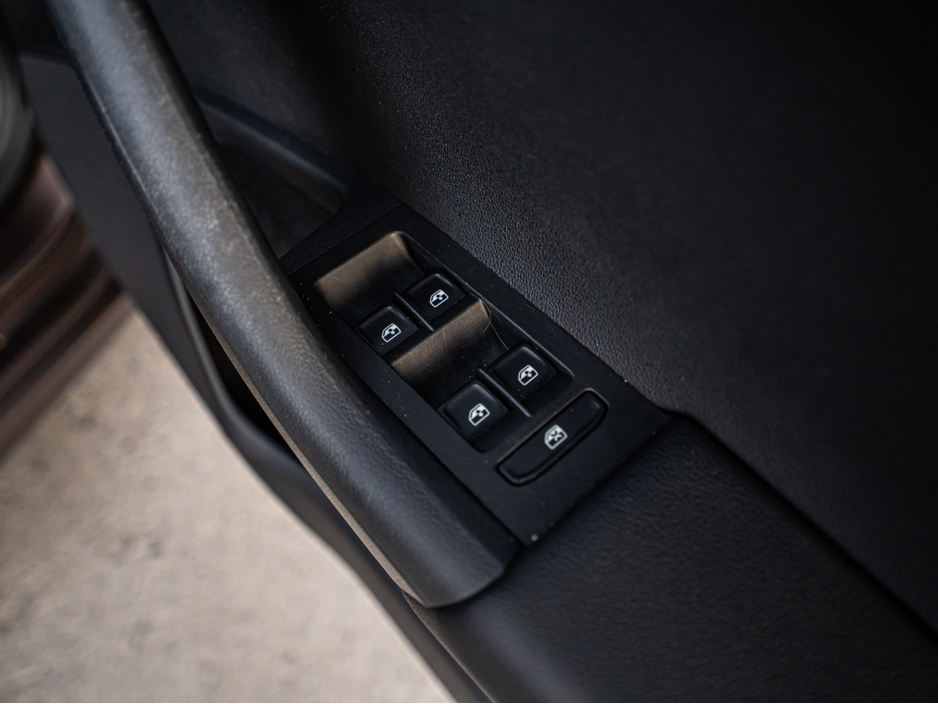 2018 Skoda Octavia - image 27